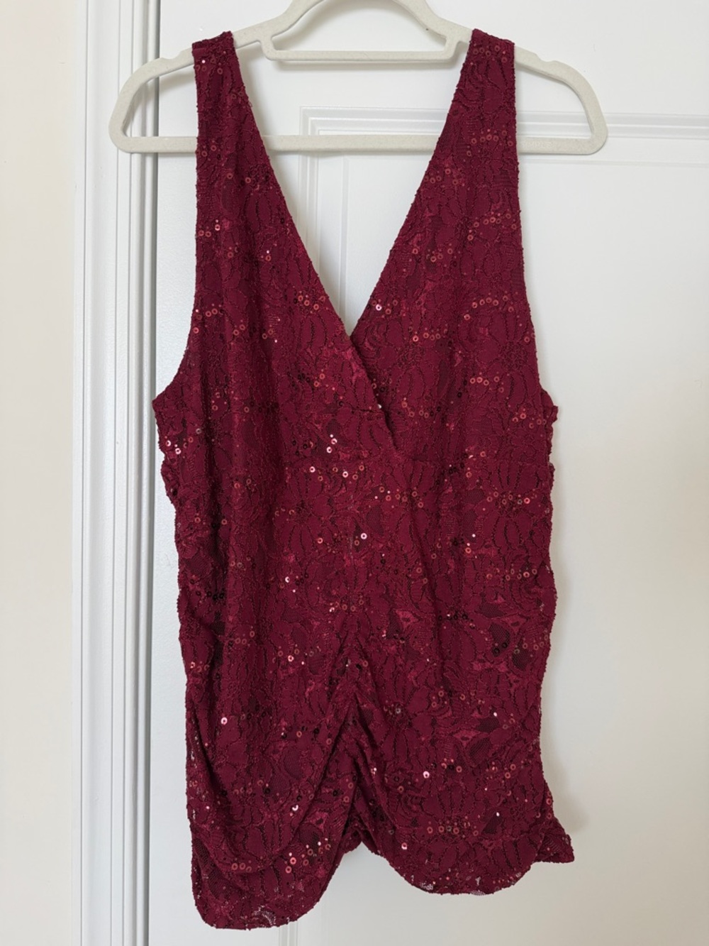 Torrid Bodycon Sleeveless Burgundy Sequin Lace V-Neck Top